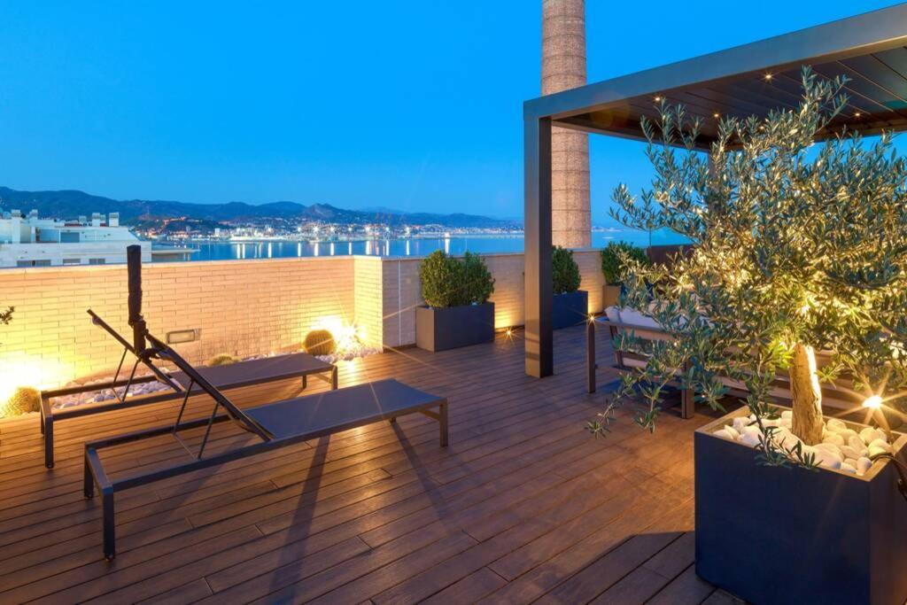 Ferienwohnung D&R Penthouse On The Beach Málaga Exterior foto