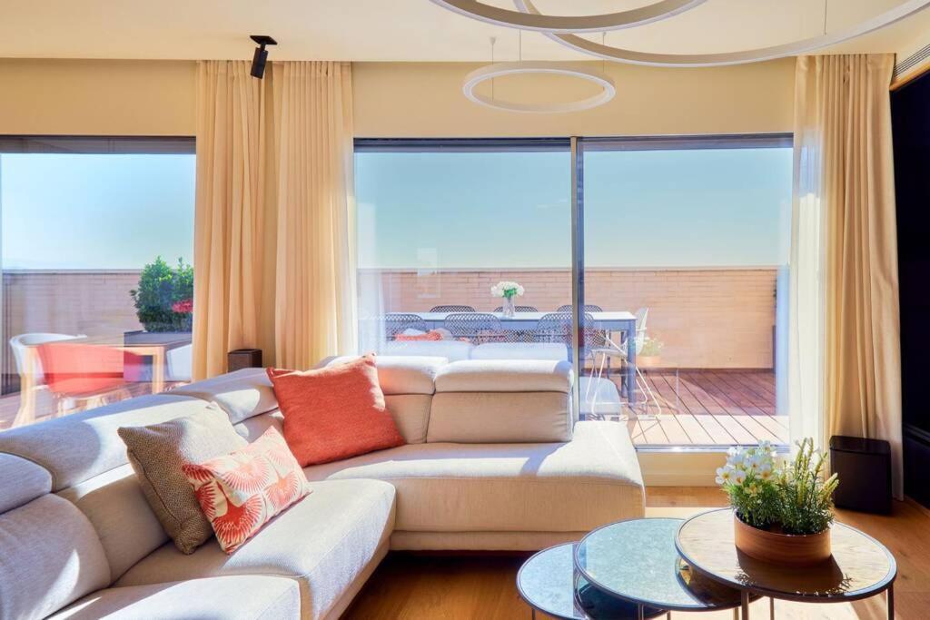 Ferienwohnung D&R Penthouse On The Beach Málaga Exterior foto