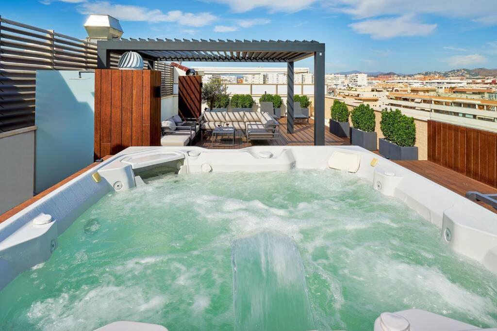 Ferienwohnung D&R Penthouse On The Beach Málaga Exterior foto