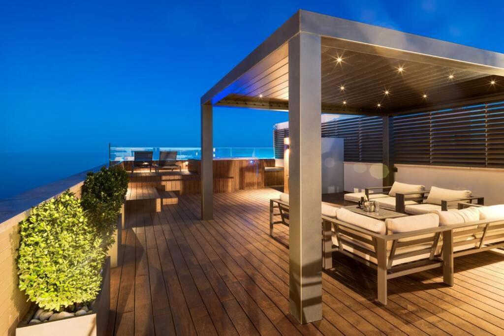 Ferienwohnung D&R Penthouse On The Beach Málaga Exterior foto