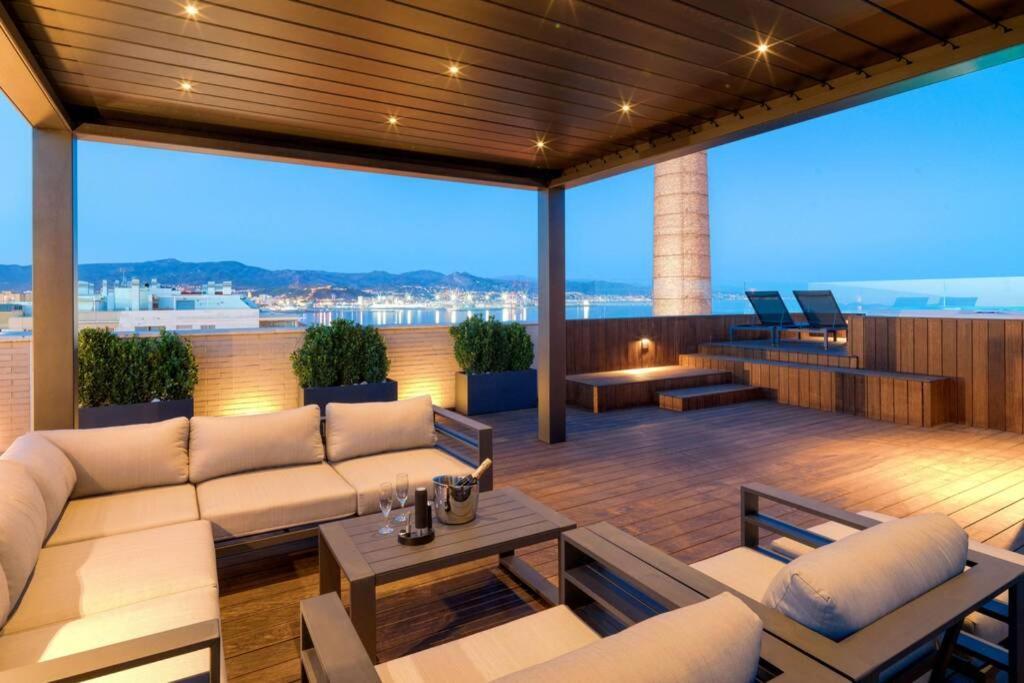 Ferienwohnung D&R Penthouse On The Beach Málaga Exterior foto