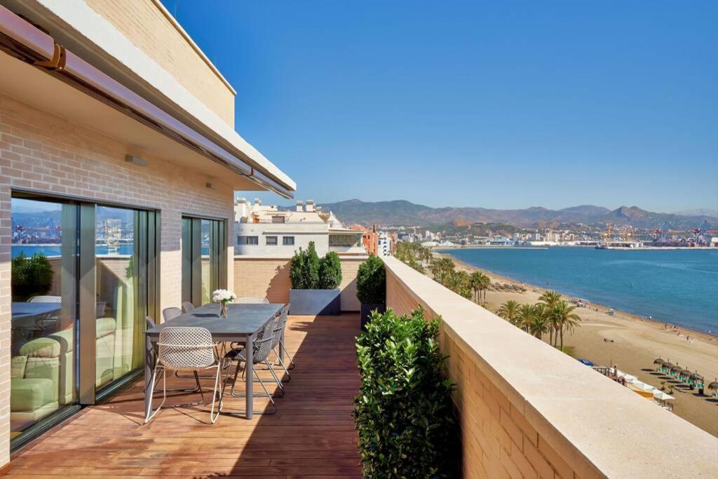 Ferienwohnung D&R Penthouse On The Beach Málaga Exterior foto